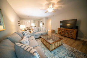 New Finishing Touches Added ! Walk to The Salty Dog South Beach Sleeps 4 Sea Pines